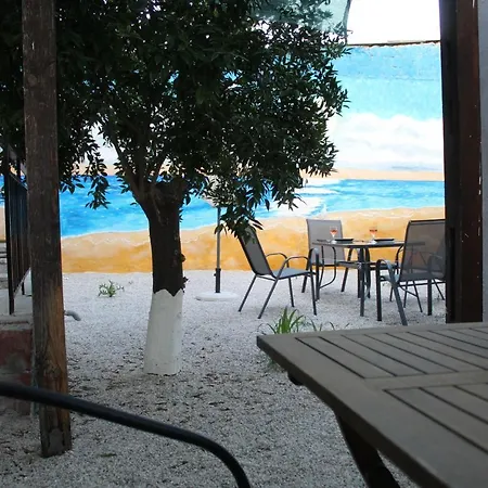 아파트 Peggy's In Chania