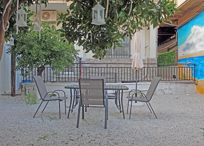 Peggy's In Chania Ханья